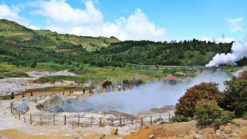 Wisata Dieng